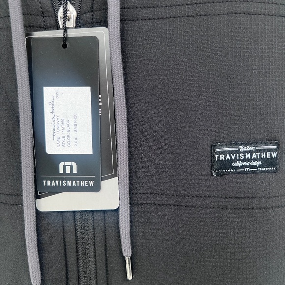 Travis Mathew - Oneway hooded vest - Picture 3 of 3